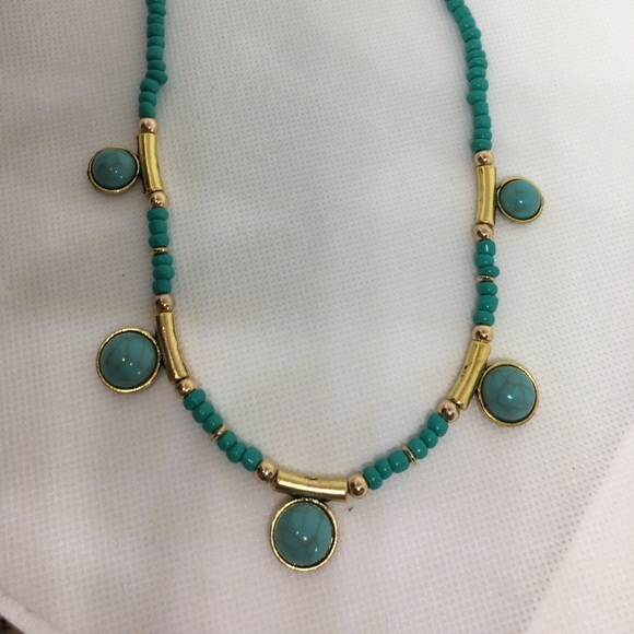 Retro-Look Turquoise Necklace with Golden Accents - Picture 4 of 9